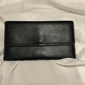 LV EPI Long wallet